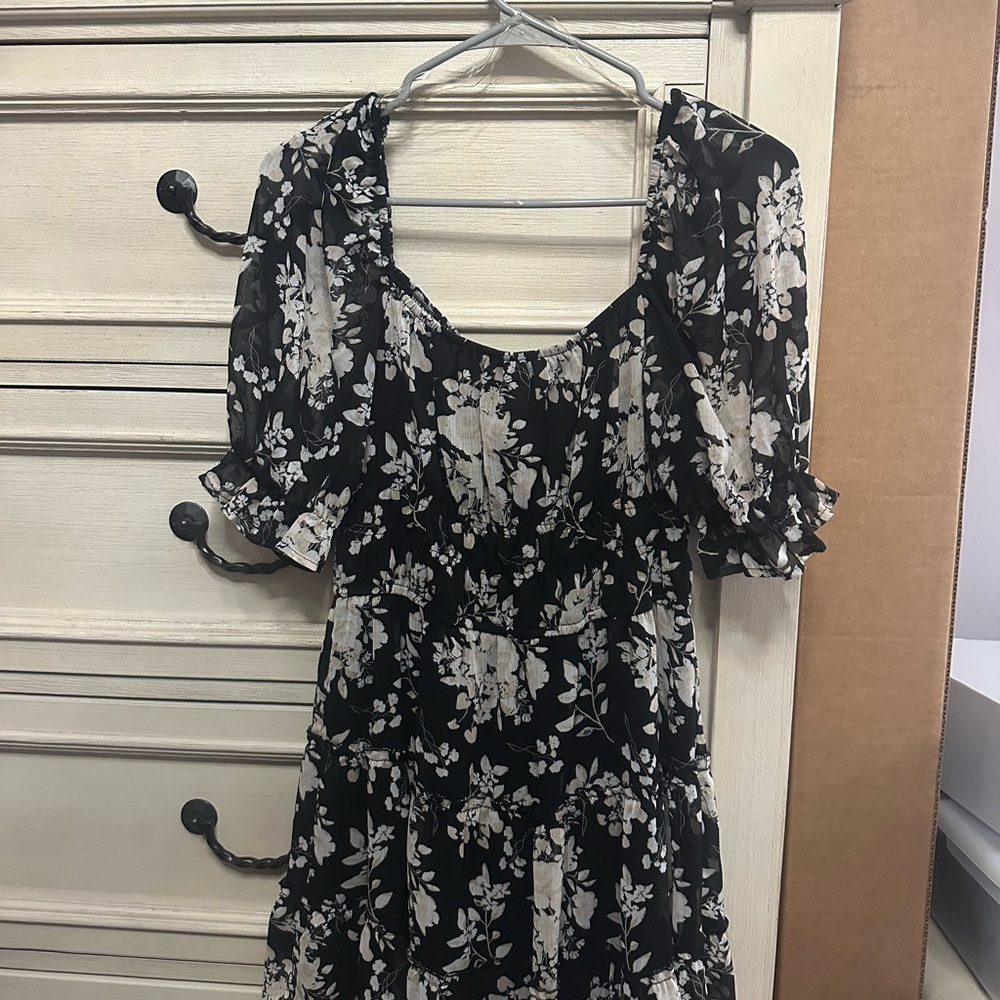 Trixxi Black and White Puff Sleeve Mini Sundress